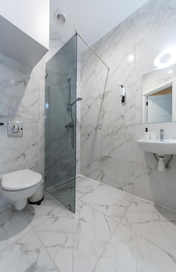 Apart Hotel On Zoloti Vorota Kijów Zewnętrze zdjęcie